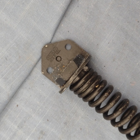 Vintage Metal Gate Spring NWOT - Picture 2 of 3